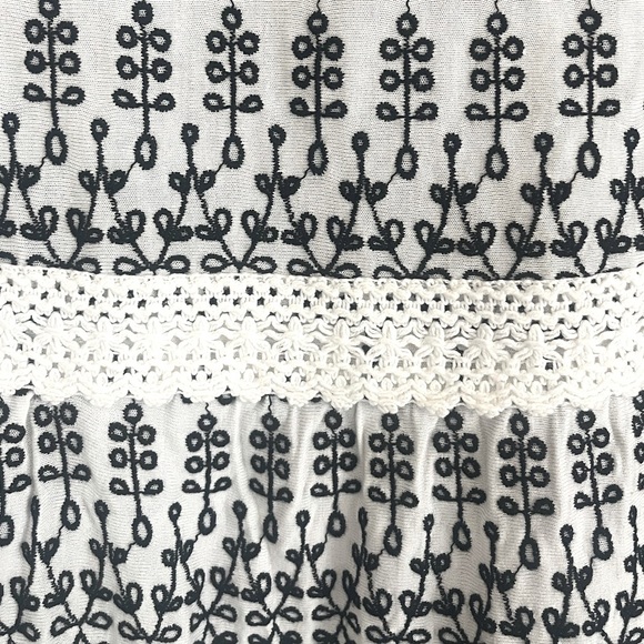 NWOT Anthropologie Maeve Cammie Embroidered Peplum Top in Black and White in M - Picture 8 of 8